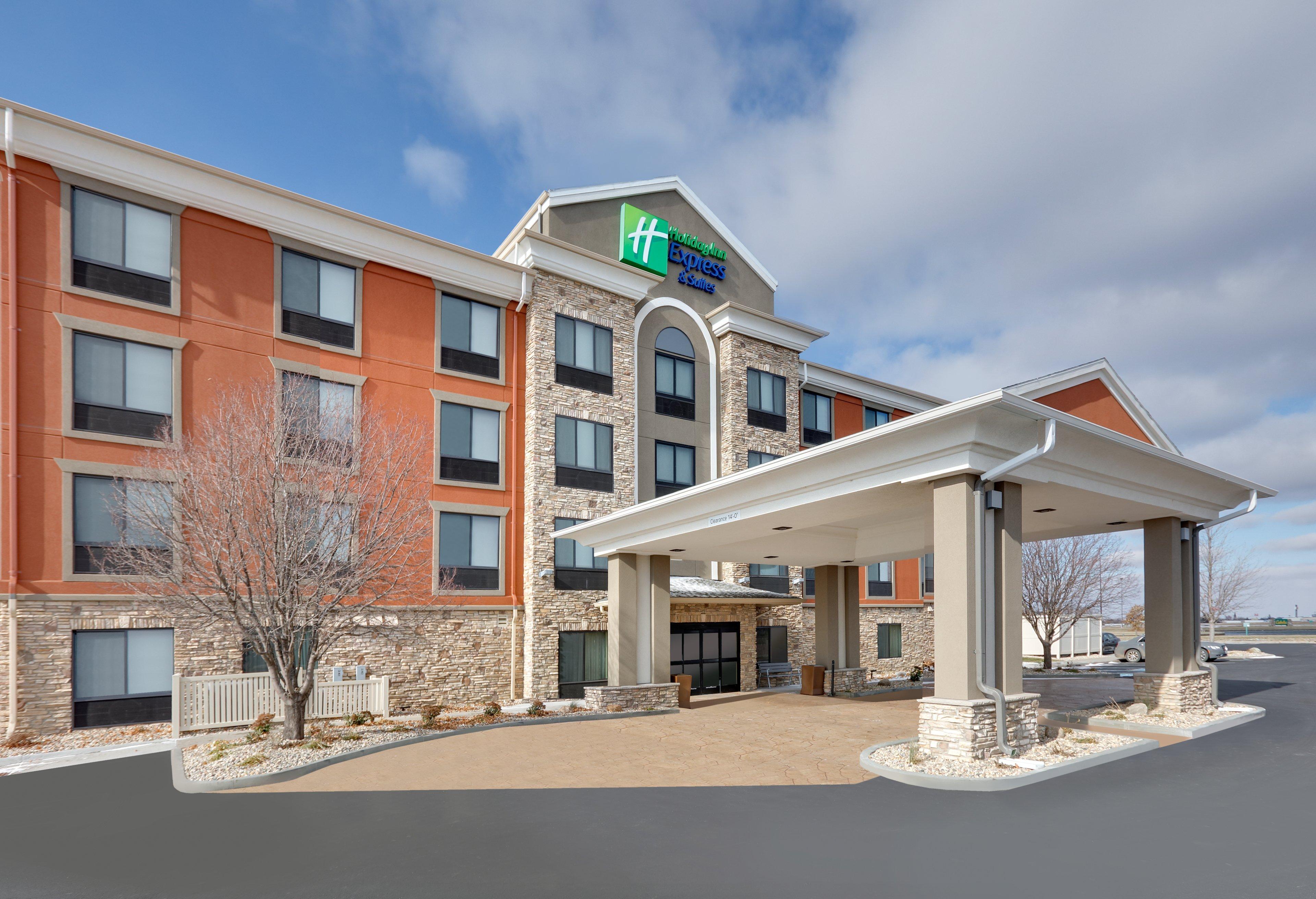 Holiday Inn Express&Suites Mitchell, an IHG Hotel Exterior foto