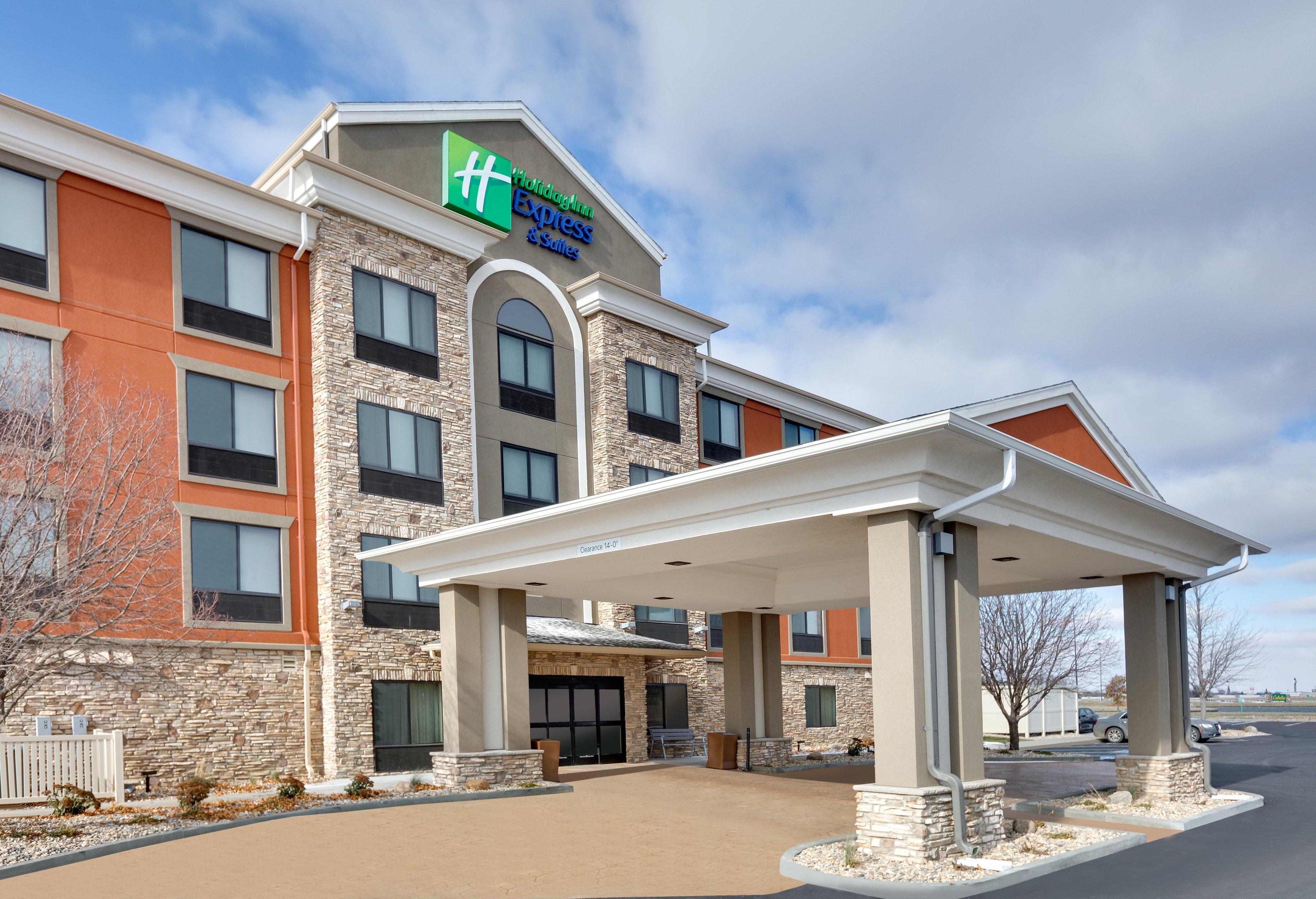 Holiday Inn Express&Suites Mitchell, an IHG Hotel Exterior foto
